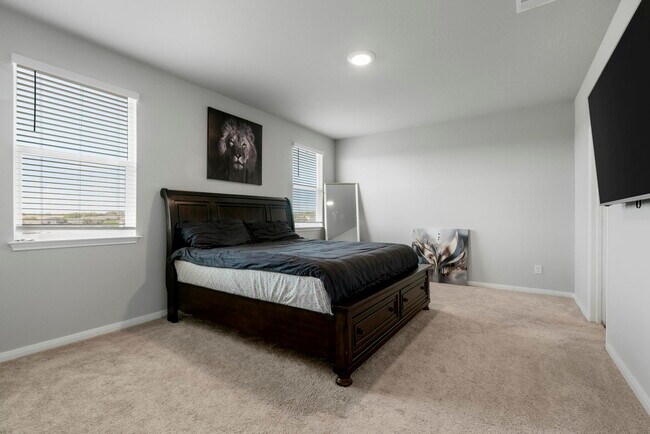 Building Photo - 212 Apache Plum Dr