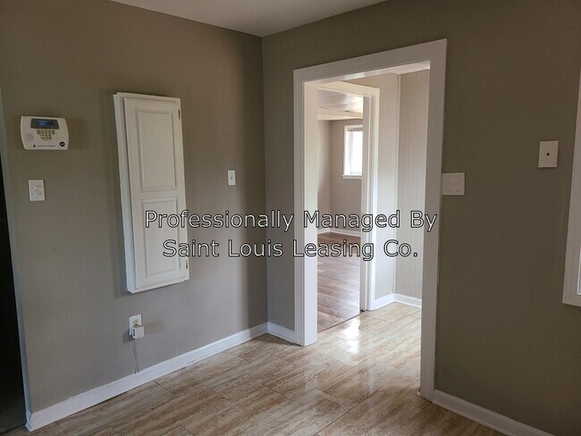 Building Photo - 4308 St Leo Ln