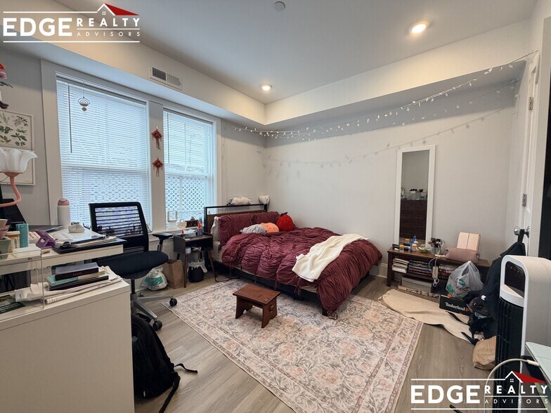 Building Photo - 68 North Beacon St