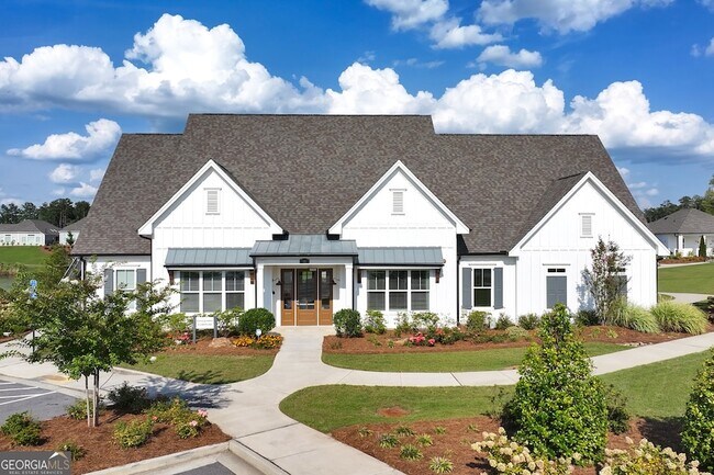 Building Photo - 7 Hickory Br