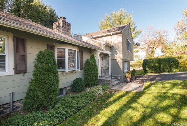 Building Photo - 1 Senate Pl