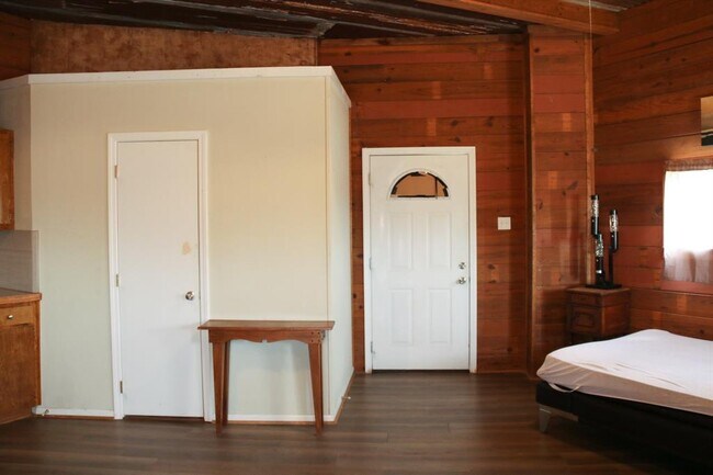 Building Photo - 6759 TX-105