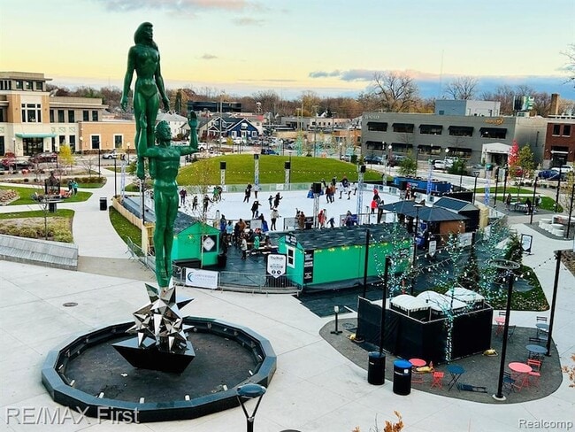 Building Photo - 118 Potter Ave