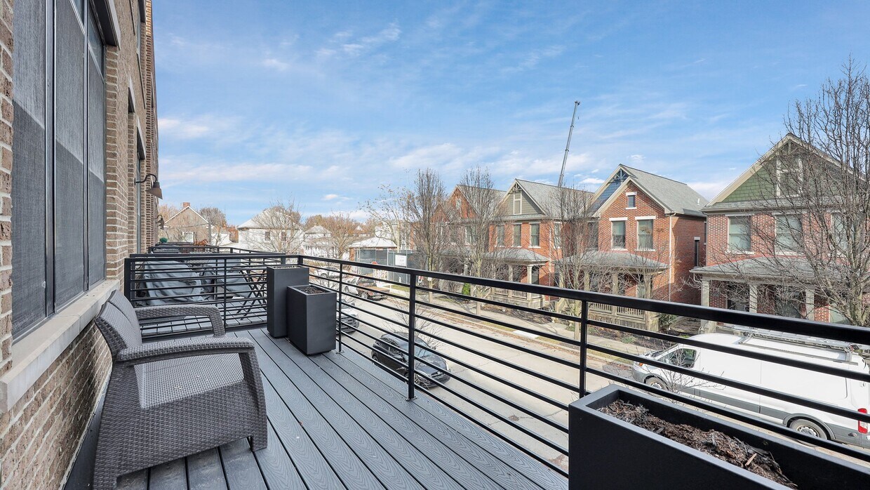Building Photo - 1061 Harrison Park Pl