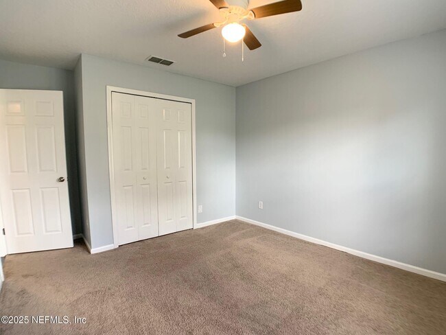 Building Photo - 3201 Deer Creek Dr