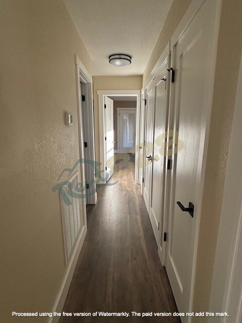 Building Photo - 232 Cedar Creek Dr