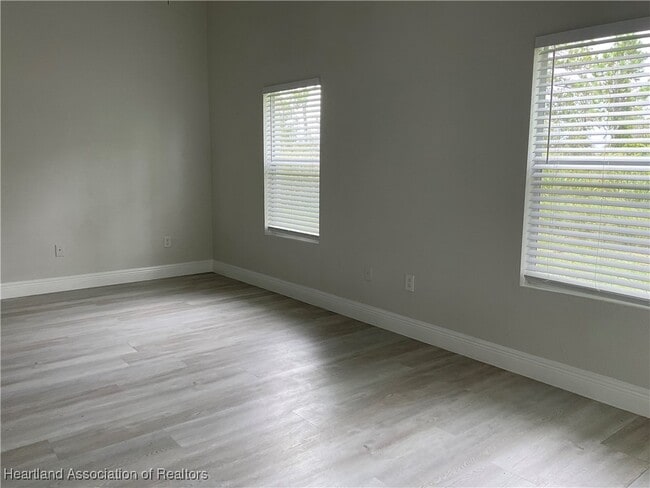 Building Photo - 3714 Peugeot St