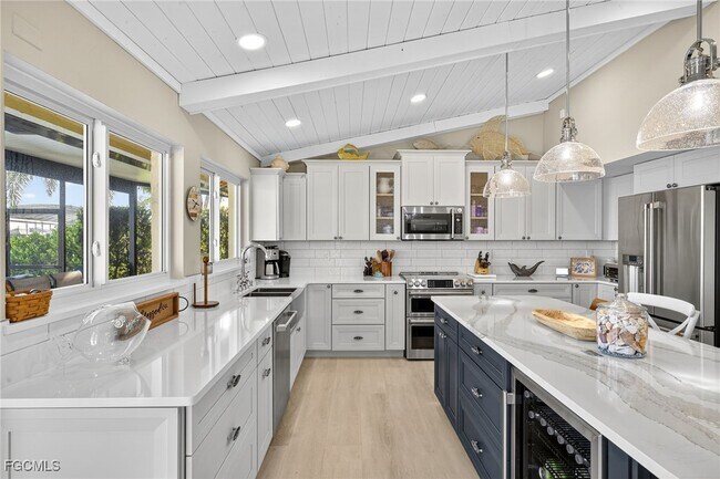 Building Photo - 611 SW 57th St