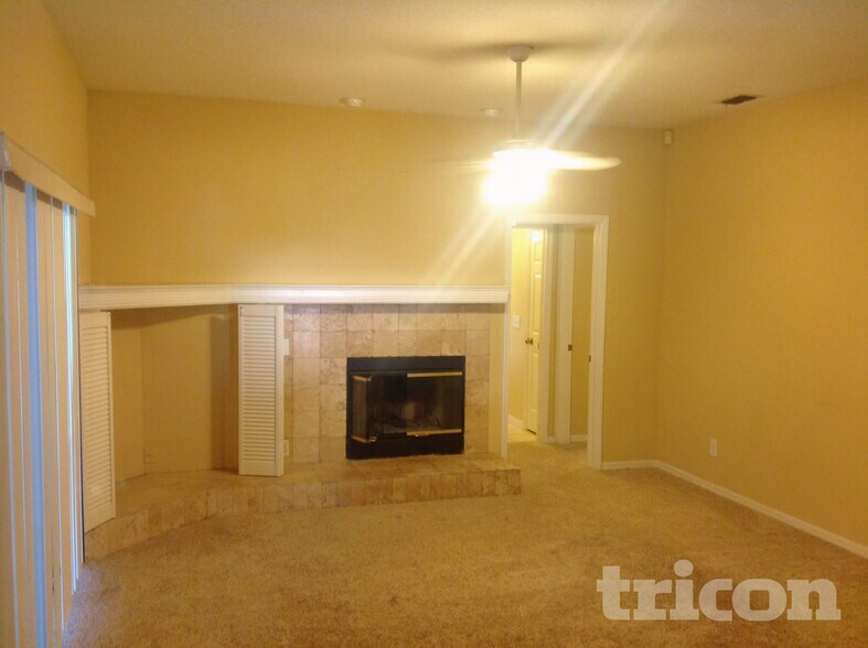 Building Photo - 2212 Misty Ridge Ln