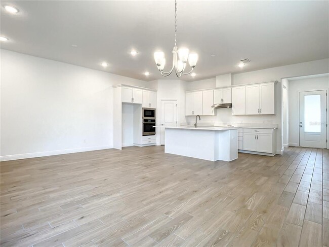 Building Photo - 652 Kimber Ln