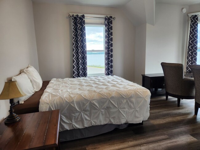 Building Photo - 1170 Peace Portal Dr