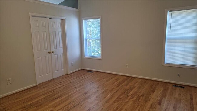 Building Photo - 2994 Hickory Run Cir NW