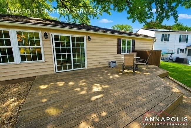 Building Photo - 821 Macsherry Dr