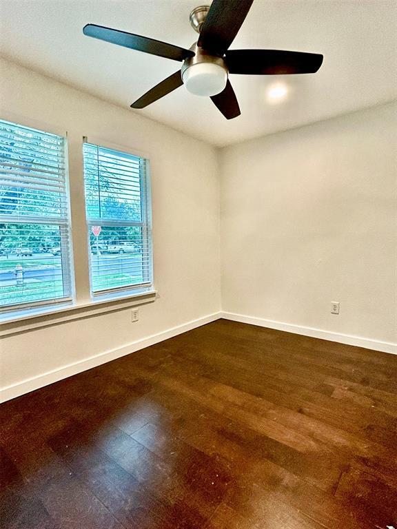 Building Photo - 4914 Scarsdale Dr