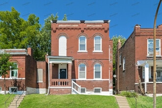 Building Photo - 3505 Winnebago St