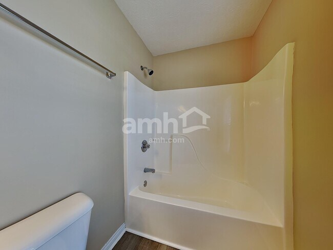 Building Photo - 2154 Canyon Ct