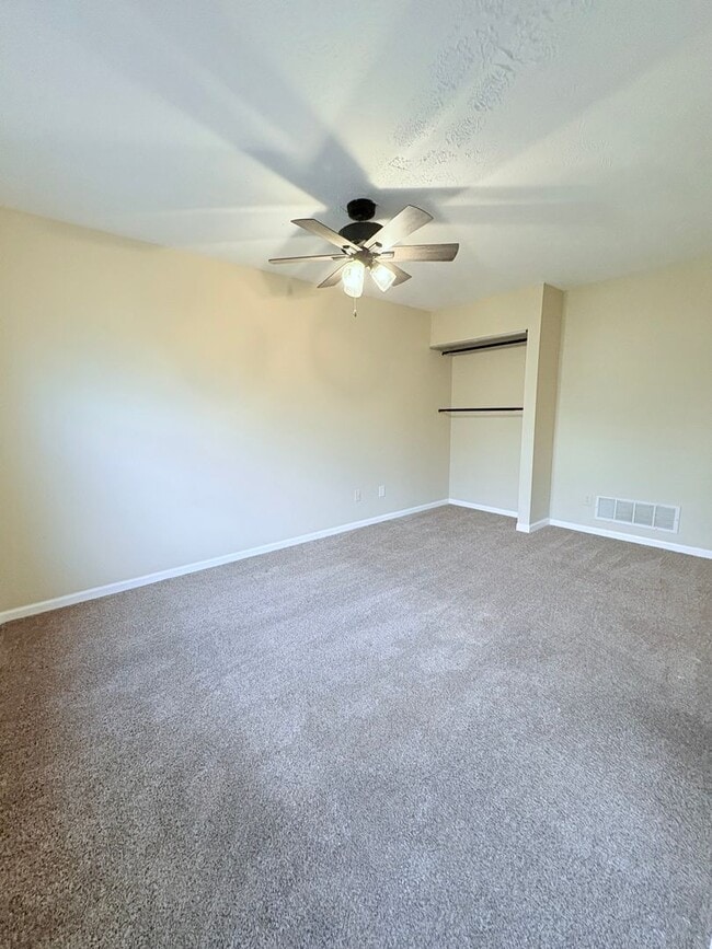 Building Photo - 4BR w/ Deck Near Blacklick Woods