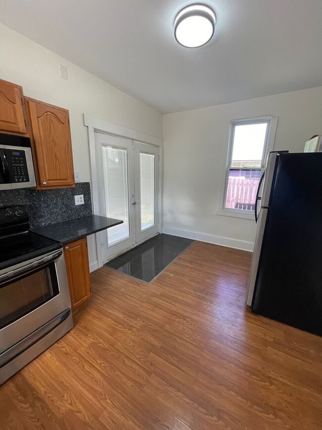 Building Photo - Spacious 2-Bedroom, 2-Bath Home – Great Lo...