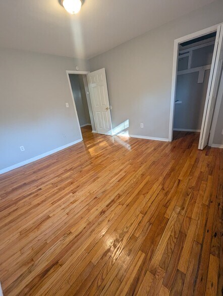 Building Photo - 215 Blake St