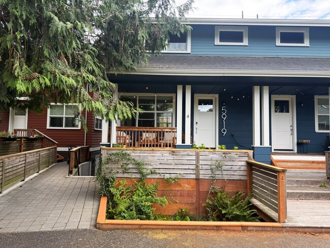 Building Photo - 5919 42nd Ave SW