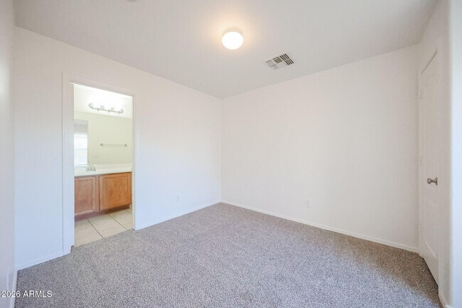 Building Photo - 2030 N 78th Glen