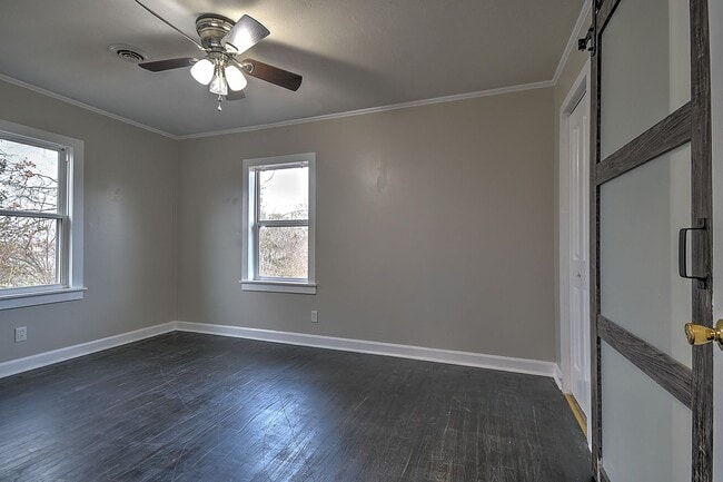 Building Photo - 108 Cottonwood Dr