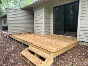 Building Photo - 2201 Hartsfield Rd