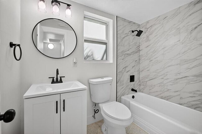 Building Photo - 1821 Middle River Dr