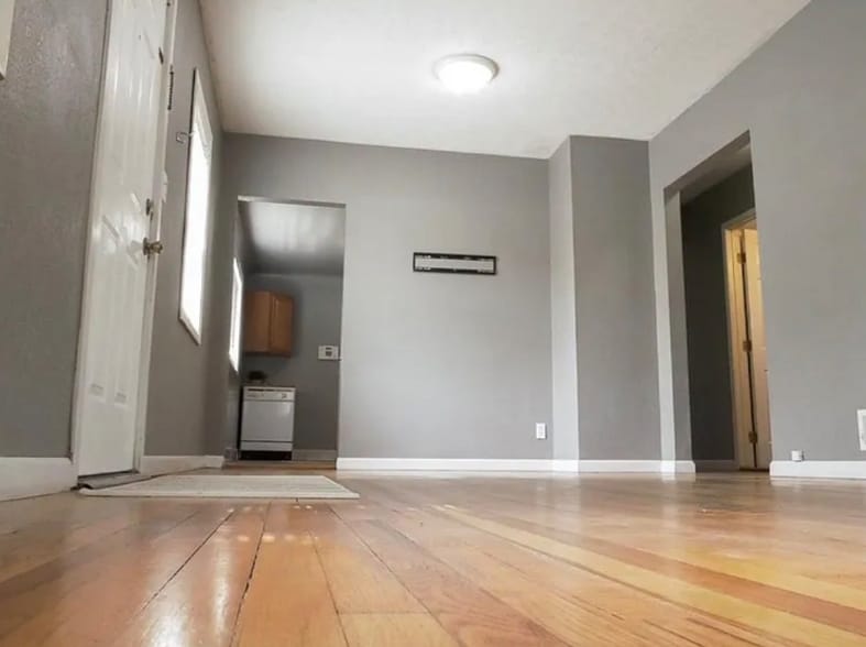 Building Photo - 1707 E Mallon Ave