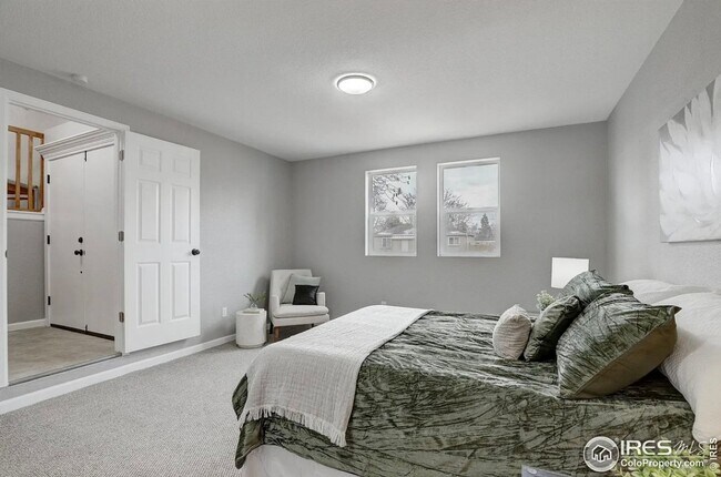 Building Photo - 4 Bedroom Single Family Home in Denver