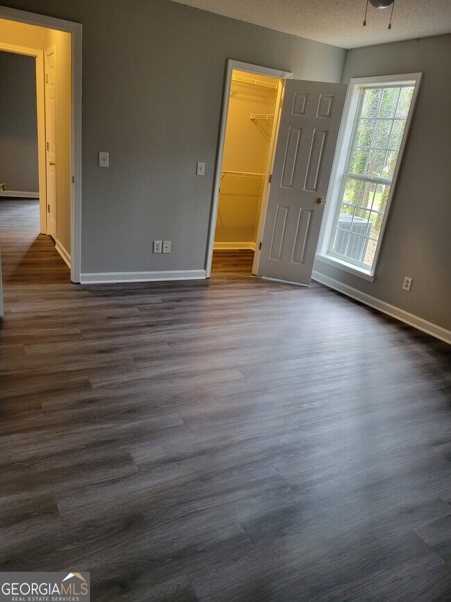Building Photo - 6205 Sweetgum Trail