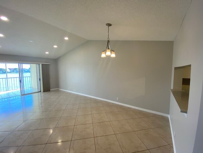 Building Photo - 7760 Emerald Cir