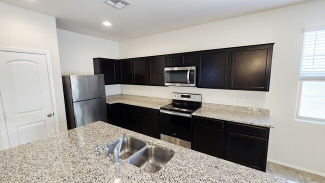 Building Photo - 3 bed in Casa Grande!