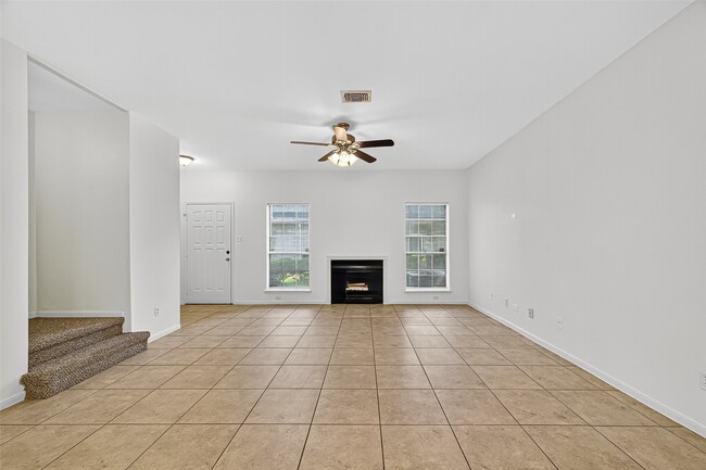 Building Photo - 7395 Regency Square Ct