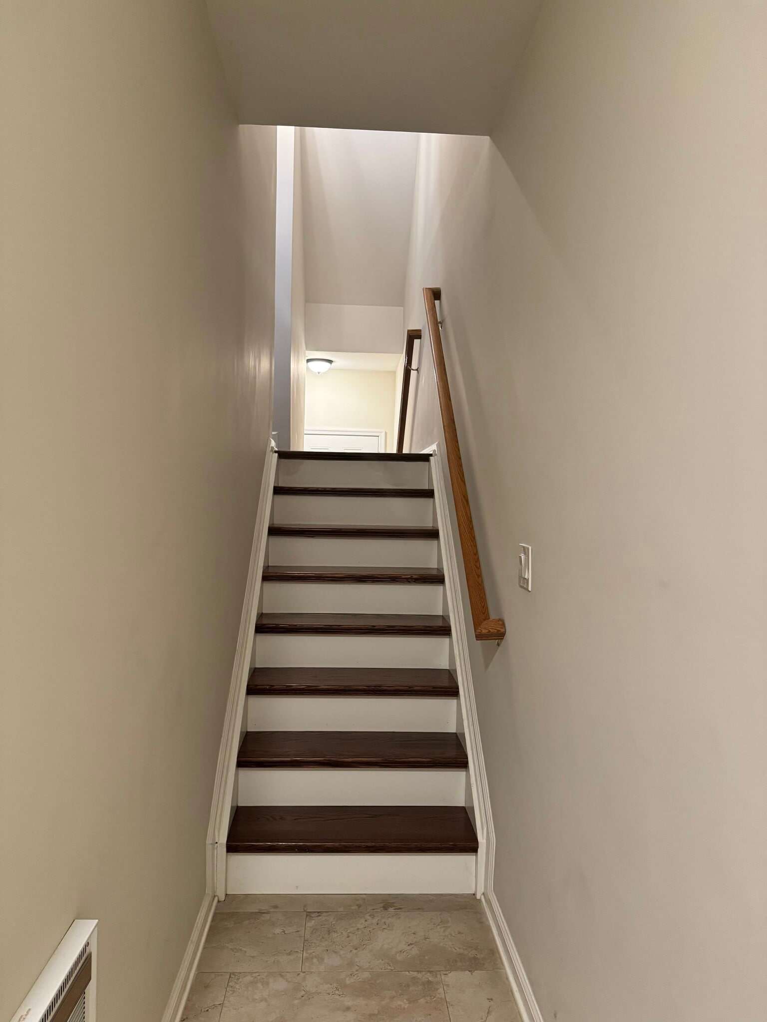 Building Photo - 813 Deluca Rd