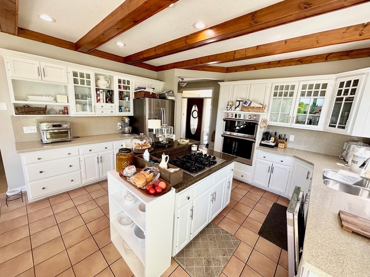 Building Photo - 2077 Woodstone Dr