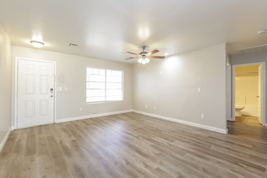 Building Photo - 5330 Krista Alethea St