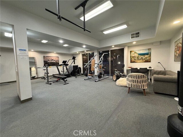 Building Photo - 5151 Balboa Blvd