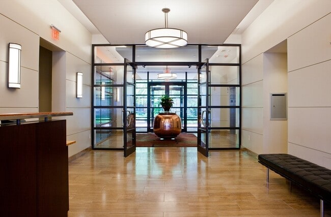 Building Photo - 29 Otis St