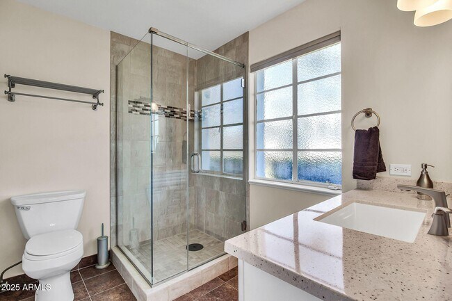 Building Photo - 4623 E Catalina Dr