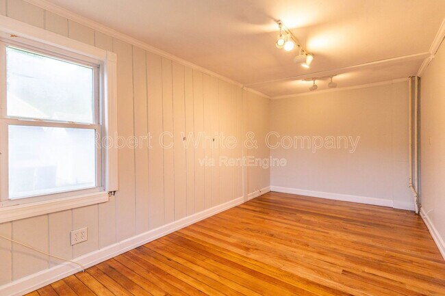 Building Photo - 257 Scantic Rd