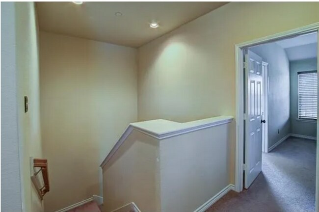 Building Photo - 5899 Clearwater Dr