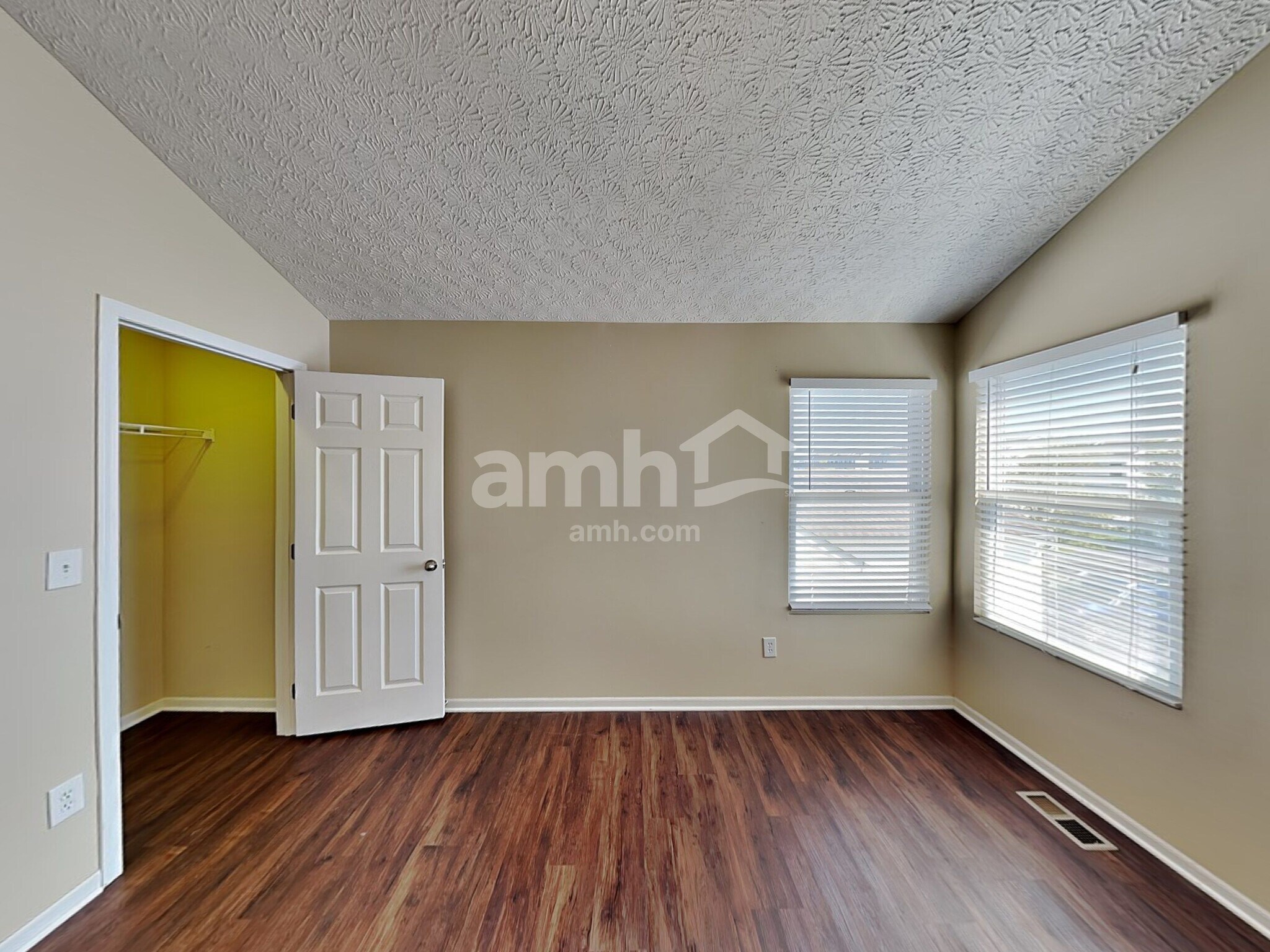 Building Photo - 5979 Haydens Crossing Blvd