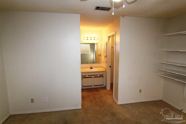 Building Photo - 5001 Grande Dr