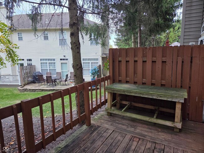 Building Photo - 1012 Grovewood Dr