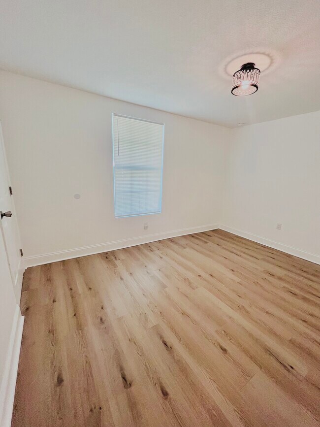 Building Photo - 4243 Deltona Blvd