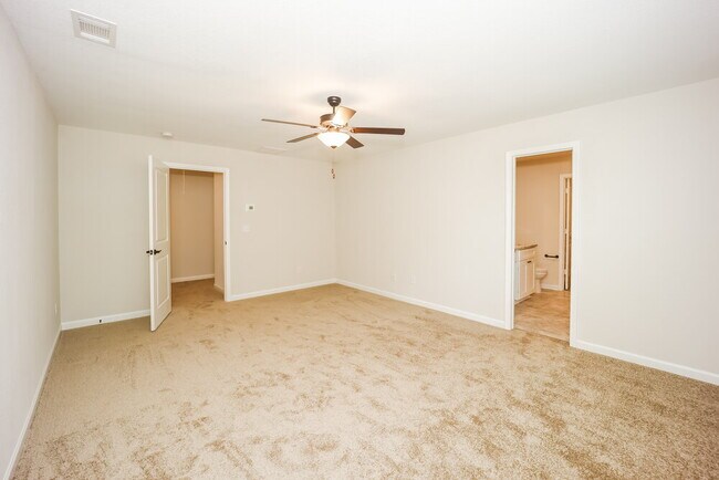 Building Photo - 486 Samara Ct