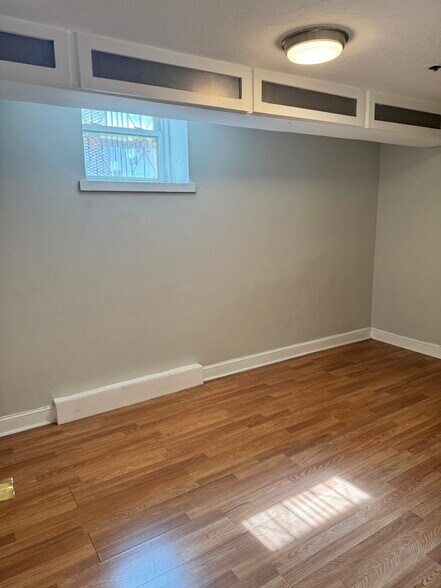 Building Photo - 43 Hemenway St