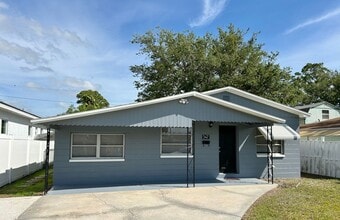Building Photo - 2 bed 1 Bath House in Ideal Location in St Pete