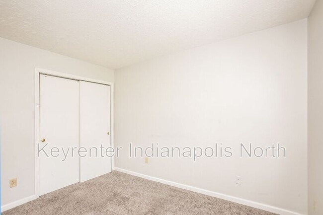 Building Photo - 140 N Cherry St
